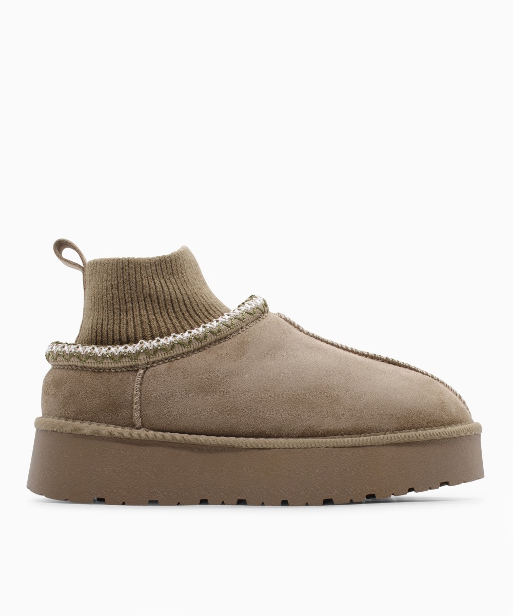XTI 146066 Μποτάκια Vegan Taupe 