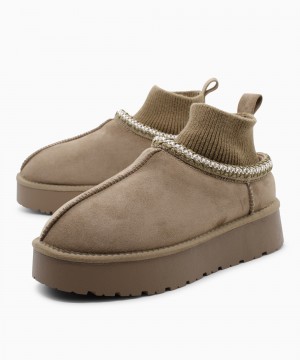 XTI 146066 Μποτάκια Vegan Taupe 